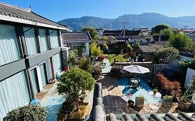 玉龙白沙普宿客栈